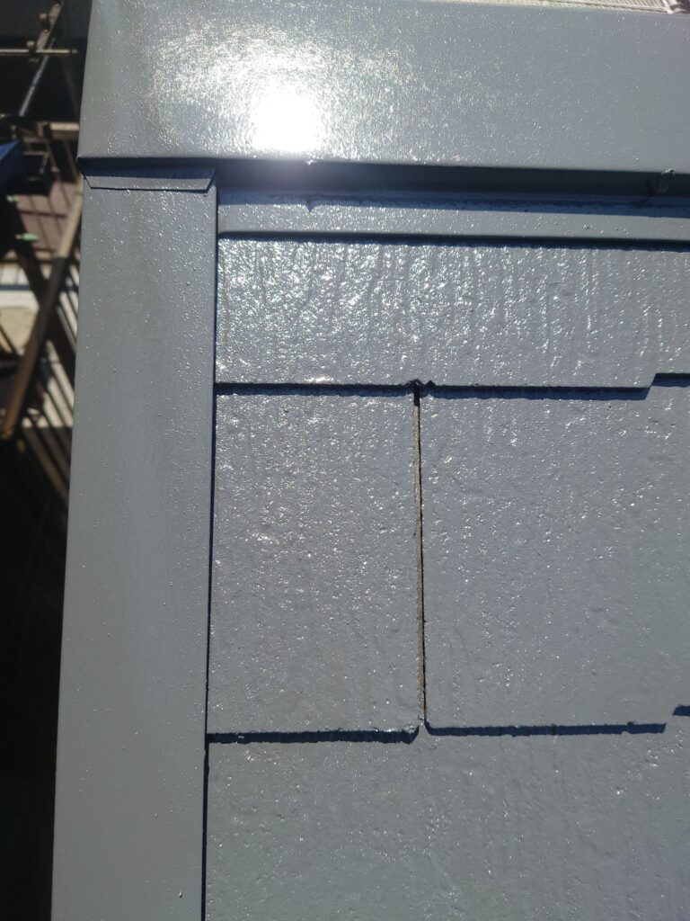 【外壁・屋根塗装・防水工事】屋根のひび割れをしっかり補修